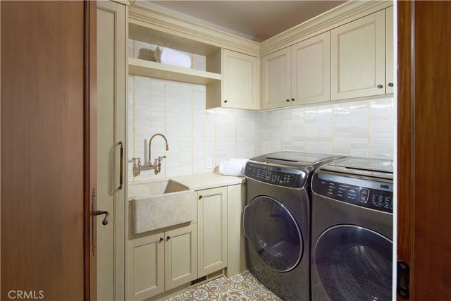 1302 Skyline Drive, Laguna Beach, CA 92651