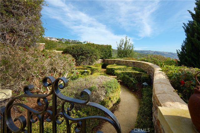 1302 Skyline Drive, Laguna Beach, CA 92651