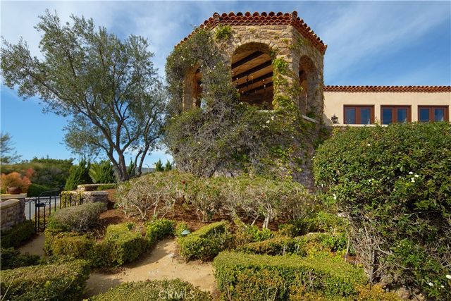 1302 Skyline Drive, Laguna Beach, CA 92651