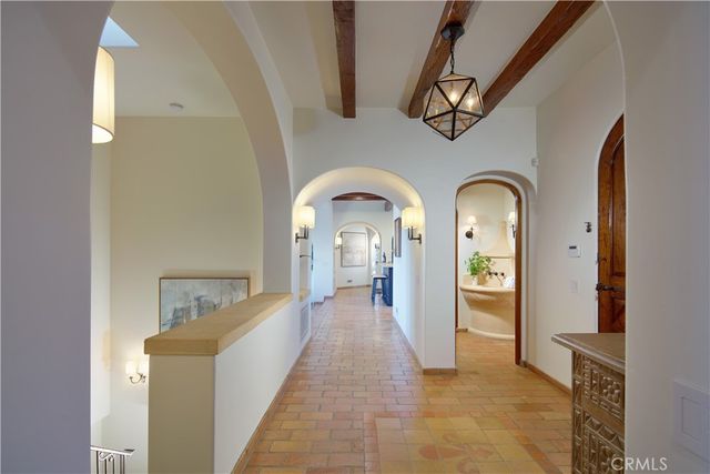 1302 Skyline Drive, Laguna Beach, CA 92651