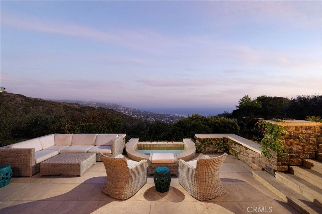 1302 Skyline Drive, Laguna Beach, CA 92651