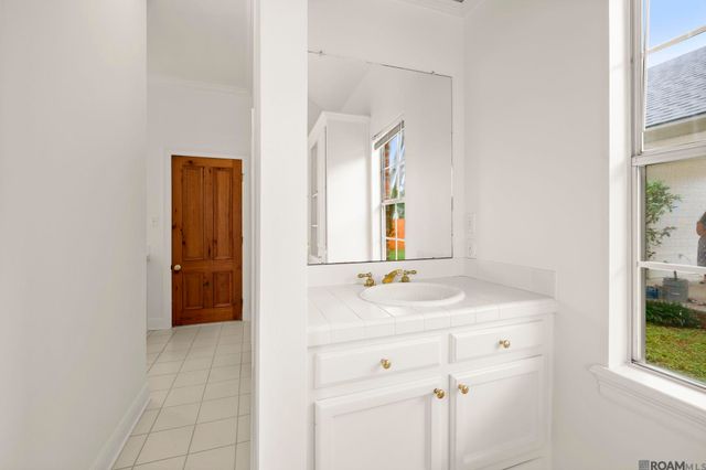 5515 N Pointer Ct, Baton Rouge, LA 70808