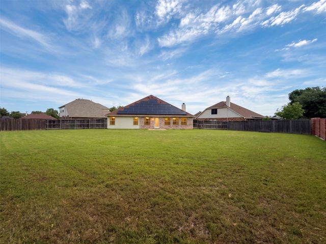 1435 Fleetwood Cove Drive, Grand Prairie, TX 75052