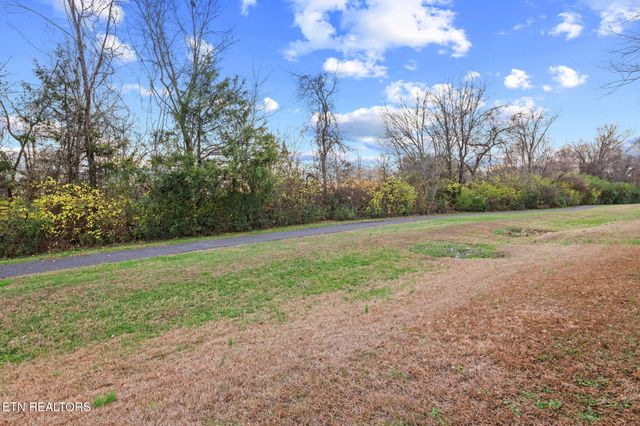 2028 Cartmill Drive, Powell, TN 37849