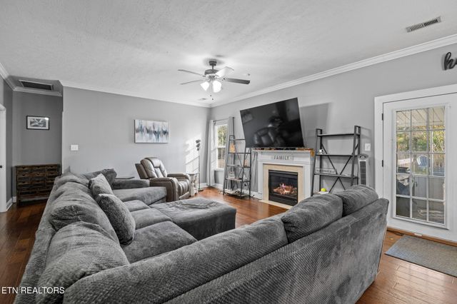 2028 Cartmill Drive, Powell, TN 37849