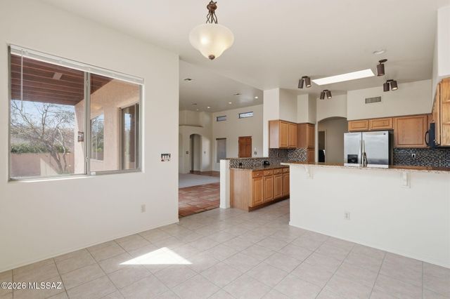 11230 N Placita Alameda Dorada, Tucson, AZ 85737