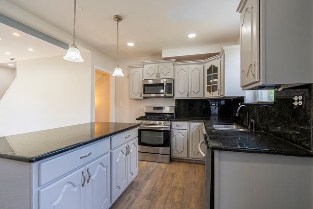 734 E 105th Street, Chicago, IL 60628