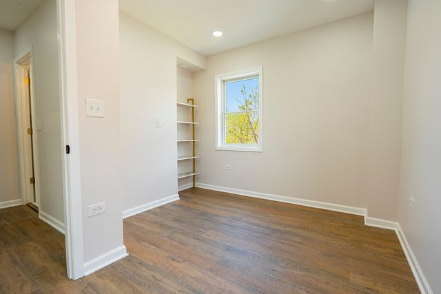 734 E 105th Street, Chicago, IL 60628