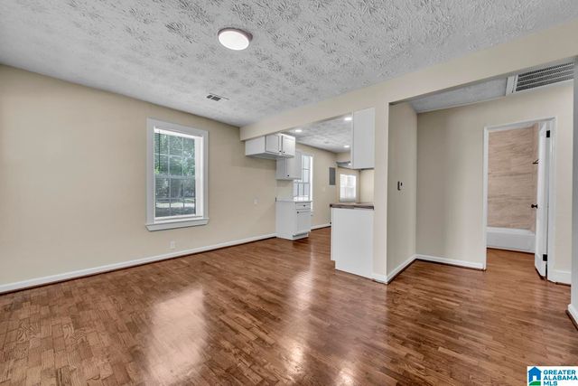 1332 14TH PLACE SW, Birmingham, AL 35211