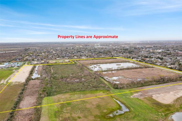 4835 10th Street, Bacliff, TX 77518
