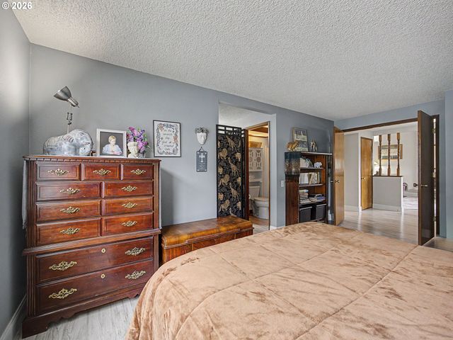 1837 Ne 148TH Pl, Portland, OR 97230