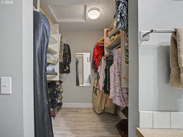 1837 Ne 148TH Pl, Portland, OR 97230