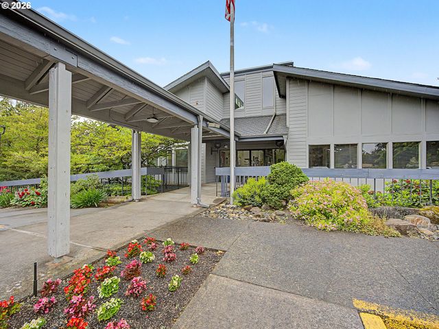 1837 Ne 148TH Pl, Portland, OR 97230