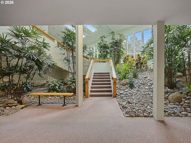 1837 Ne 148TH Pl, Portland, OR 97230