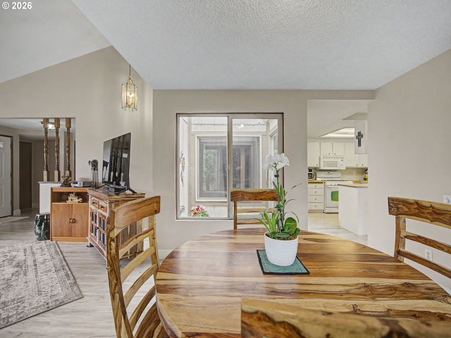 1837 Ne 148TH Pl, Portland, OR 97230