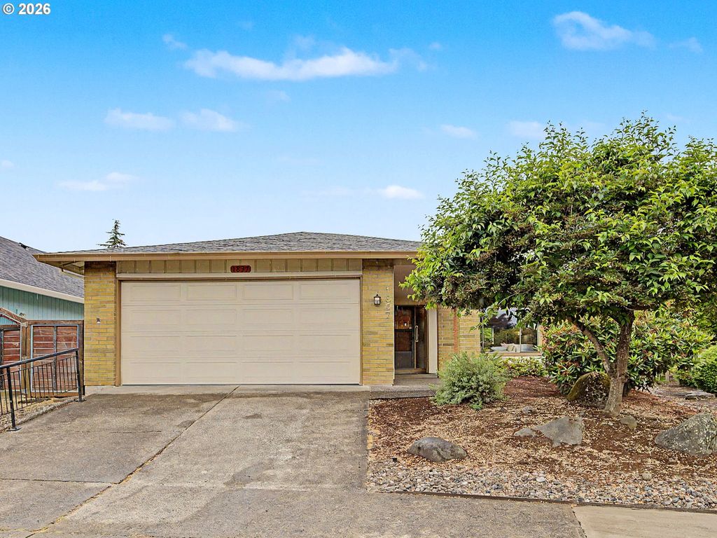 1837 Ne 148TH Pl, Portland, OR 97230