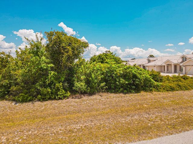 18 DONLON DRIVE, Rotonda West, FL 33947