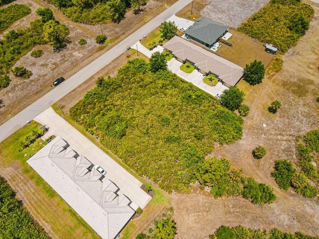 18 DONLON DRIVE, Rotonda West, FL 33947