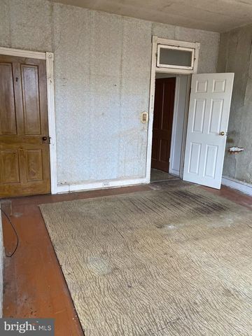 2138 PENROSE AVE, Baltimore, MD 21223