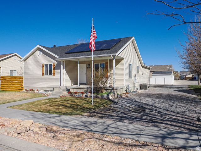 2087 E WEEPING WILLOW WAY, Eagle Mountain, UT 84005