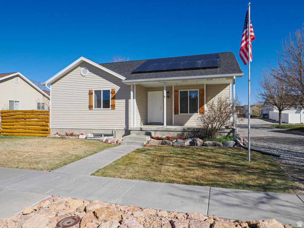 2087 E WEEPING WILLOW WAY, Eagle Mountain, UT 84005