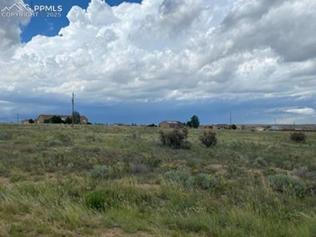 1895 E Frying Pan Drive, Pueblo West, CO 81007 — exterior
