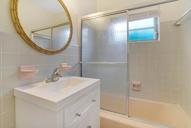 3410 Poinsettia Avenue, West Palm Beach, FL 33407