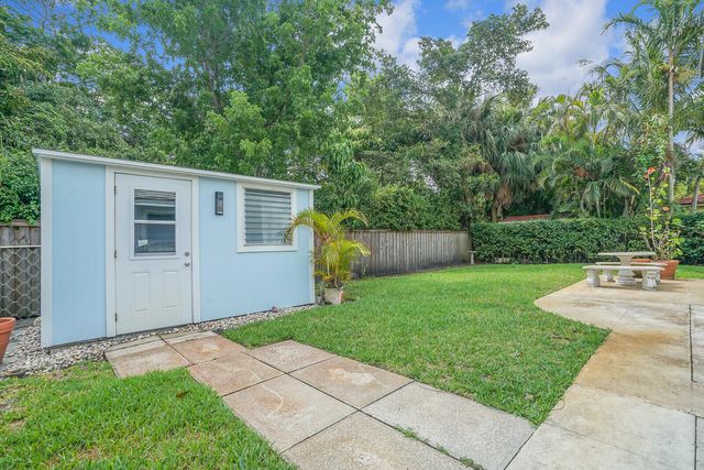 3410 Poinsettia Avenue, West Palm Beach, FL 33407