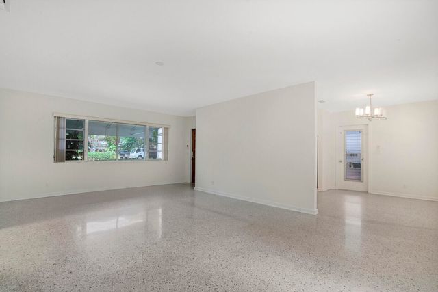 3410 Poinsettia Avenue, West Palm Beach, FL 33407