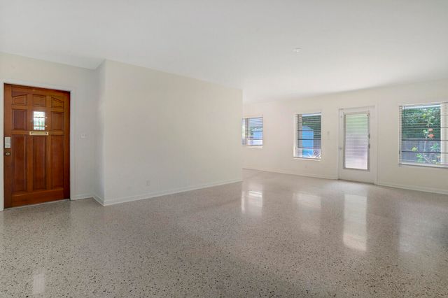 3410 Poinsettia Avenue, West Palm Beach, FL 33407