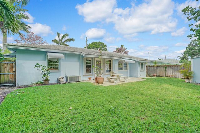 3410 Poinsettia Avenue, West Palm Beach, FL 33407