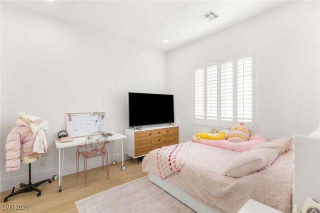 3273 Birchwood Park, Las Vegas, NV 89141