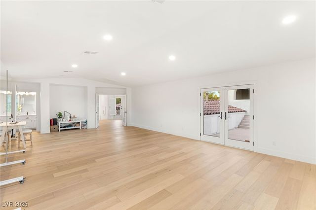 3273 Birchwood Park, Las Vegas, NV 89141