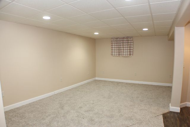 2104 N Ohio Avenue, Davenport, IA 52804