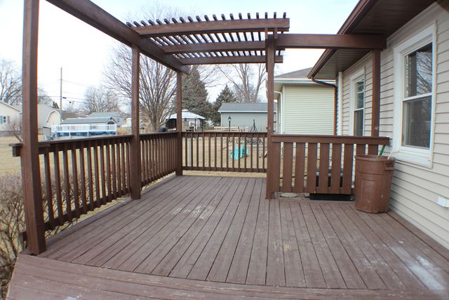 2104 N Ohio Avenue, Davenport, IA 52804