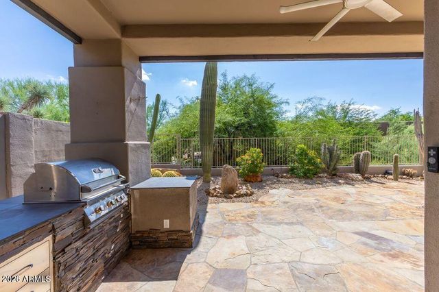 9621 E Chuckwagon Lane, Scottsdale, AZ 85262