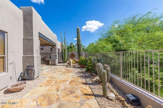 9621 E Chuckwagon Lane, Scottsdale, AZ 85262