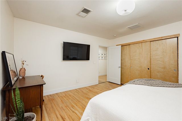 1140 South 6th Street, Las Vegas, NV 89104