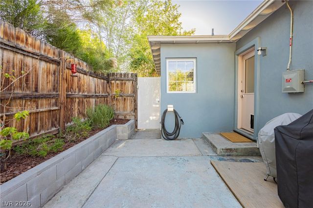 1140 South 6th Street, Las Vegas, NV 89104