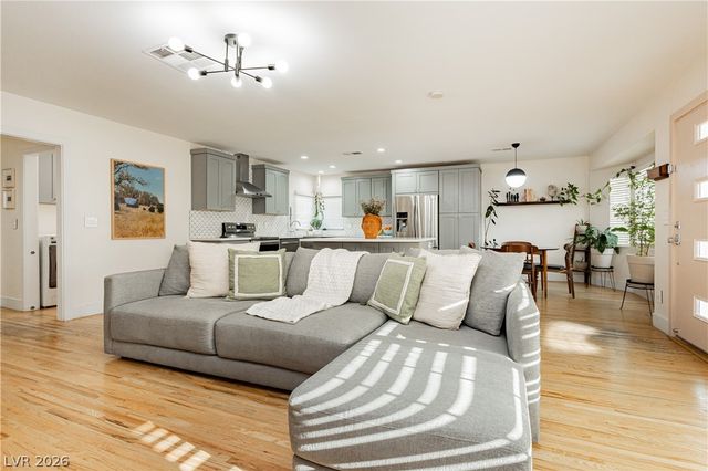 1140 South 6th Street, Las Vegas, NV 89104