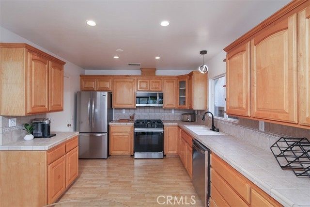 208 Canyon Crest, Monrovia, CA 91016