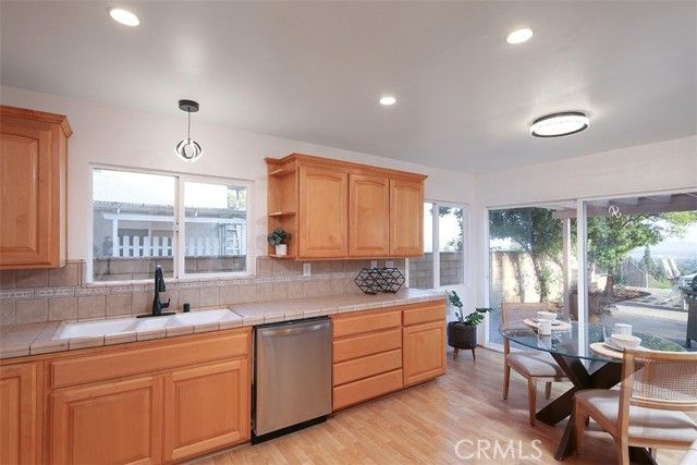 208 Canyon Crest, Monrovia, CA 91016