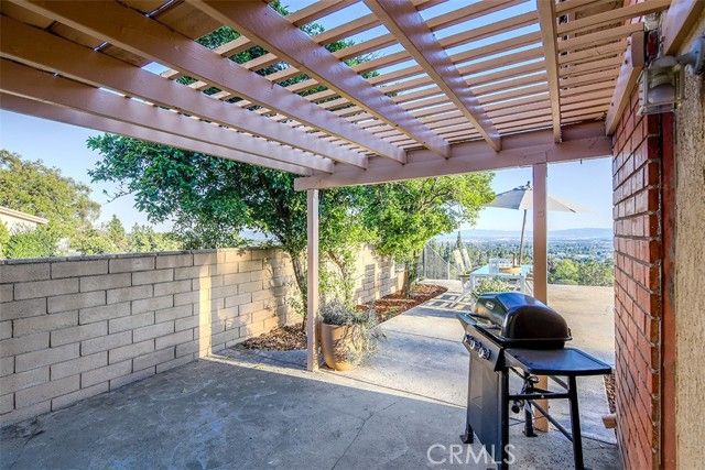208 Canyon Crest, Monrovia, CA 91016