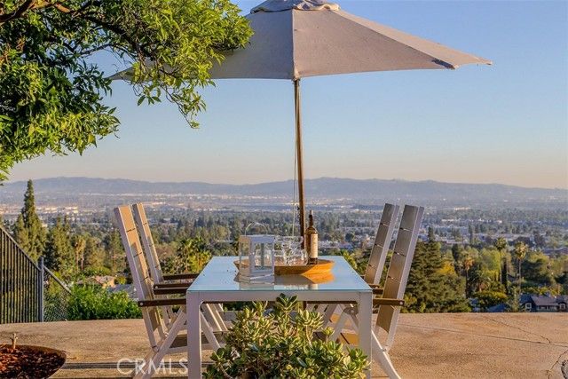 208 Canyon Crest, Monrovia, CA 91016