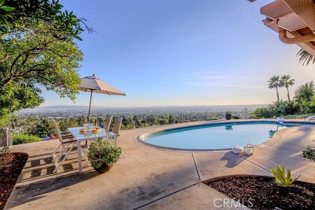 208 Canyon Crest, Monrovia, CA 91016