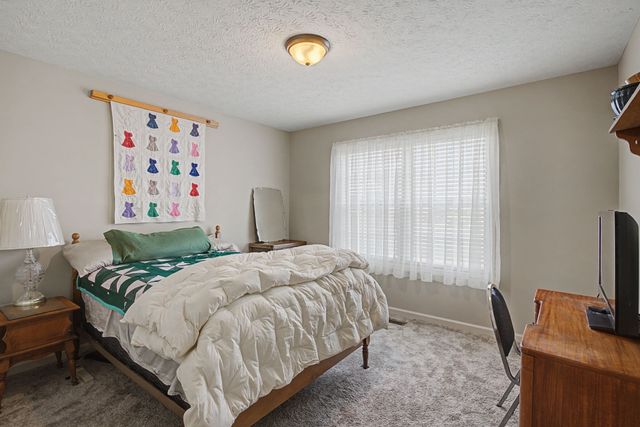 109 Tanesha Ct, Portland, TN 37148