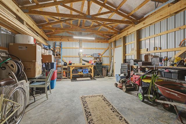 109 Tanesha Ct, Portland, TN 37148