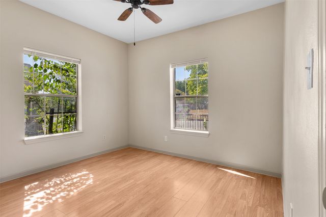 1235 E Leuda Street, Fort Worth, TX 76104