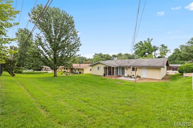 12457 Cohasset Lane, St Louis, MO 63146