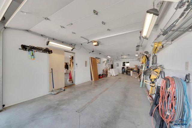 7376 KINGBIRD CT, Rapid City, SD 57702